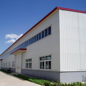 Lage prijzen Modern geprefabriceerd hoogbouw stalen structuur werkplaatsmagazijn met hangar