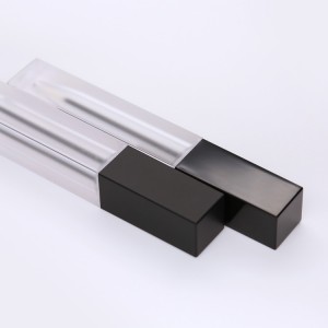 Tubos de brilho labial com aplicador de ponta de pincel, tampa fosca impressa personalizada em formato quadrado de brilho labial