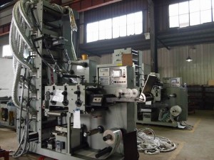 Máquina de impresión flexográfica automática multifunción LRY-330