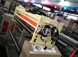 SJFM-1300A Stroj na laminovanie PE fólie na vytláčanie papiera
