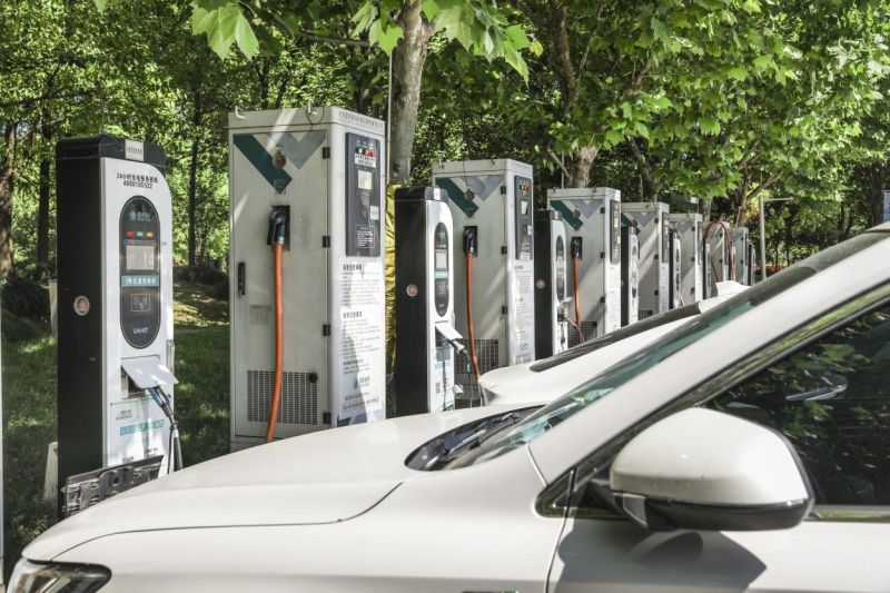 Iraq Has Announced Plans To Invest In Electric Vehicles And Charging Stations Across The Country.
