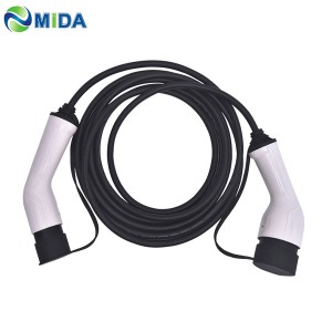 Chinese supplier 16A 32A 3 Phase Type 2 to Type 2 EV Charging Cable