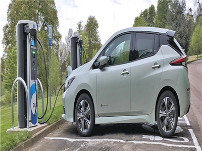 What is a plug-in hybrid electric vehicle (PHEV)?