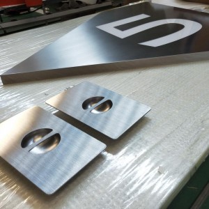 Factory velkoobchod Face Lit Solid Acrylic Waterproof LED Letter Sign Vzorek zdarma pro výstavu