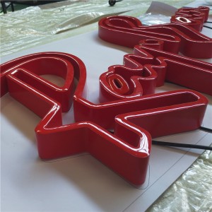 Les lettres de canal en résine 3D personnalisées de la Chine signent le logo d'éclairage de visage mené le signe de dépassement de lettre illuminée par LED