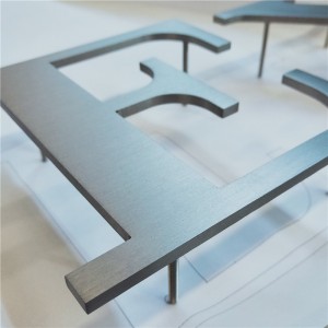 Hege kwaliteit oanpaste geborstelde muorremonteare letters RVS Lobby Cut Metal Indoor Sign 3d Letter Sign Exceed Sign