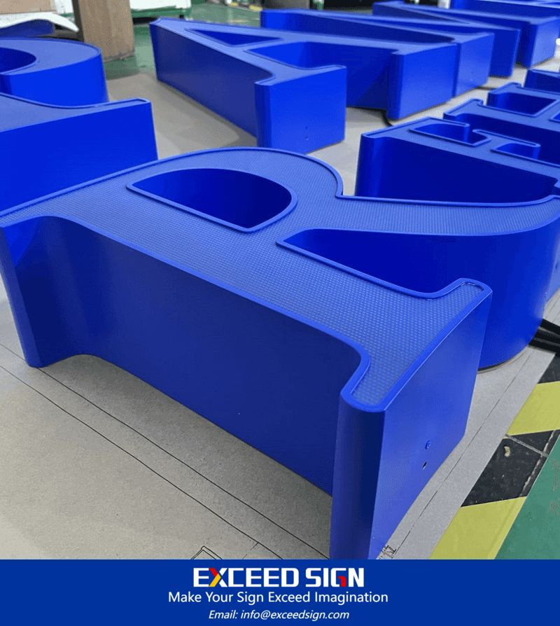 What are the characteristics of acrylic in the production of signs-Exceed Sign