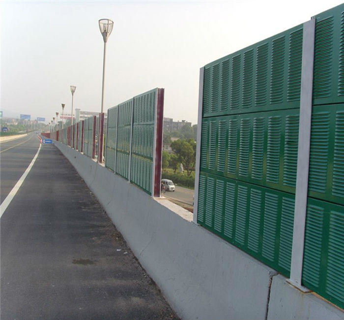sound barriers type highway noise barrier Featured Image