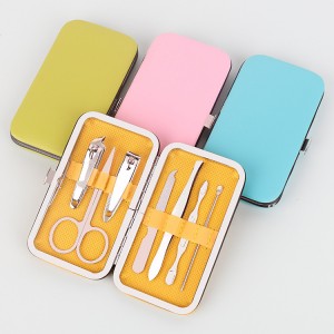 Leather box set of 7 nail clippers