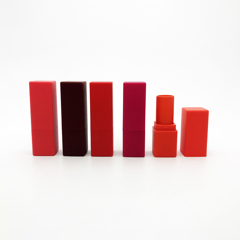 Hoge kwaliteit aangepaste cosmetische plastic lege rode vierkante lippenstiftcontainer