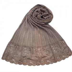 Pleated scarf with dark rose
