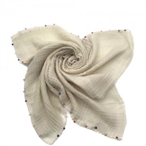 Zou scarf has strong three-dimensional sense and unique personality