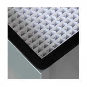 Deep-pleated filter used for cleanroom applications