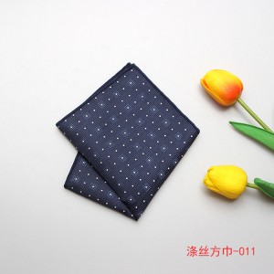 silk scarves factory：Suit and tie are selected identically to output a sense of existence