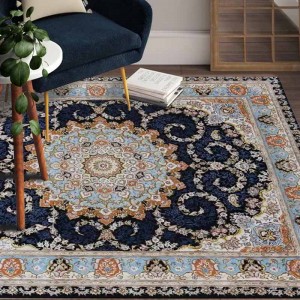 Автентичен свилен црн персиски килим