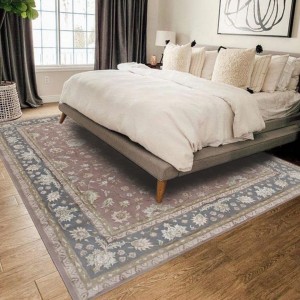 Traditional hombe wool cream Persian rug bedroom