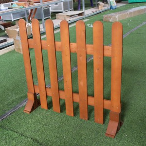 Natural Wood Wholesale Outdoor Garden Small Wooden Flower Fence
