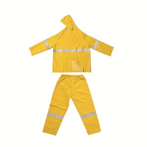 High visibility PVC/Polyester/PVC heavy-duty raincoat for industrial