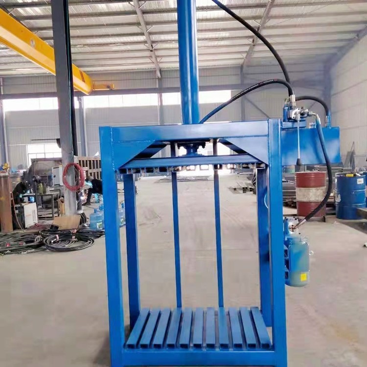 Hydraulic Vertical Baling Machine for Used Clothes Featured Image