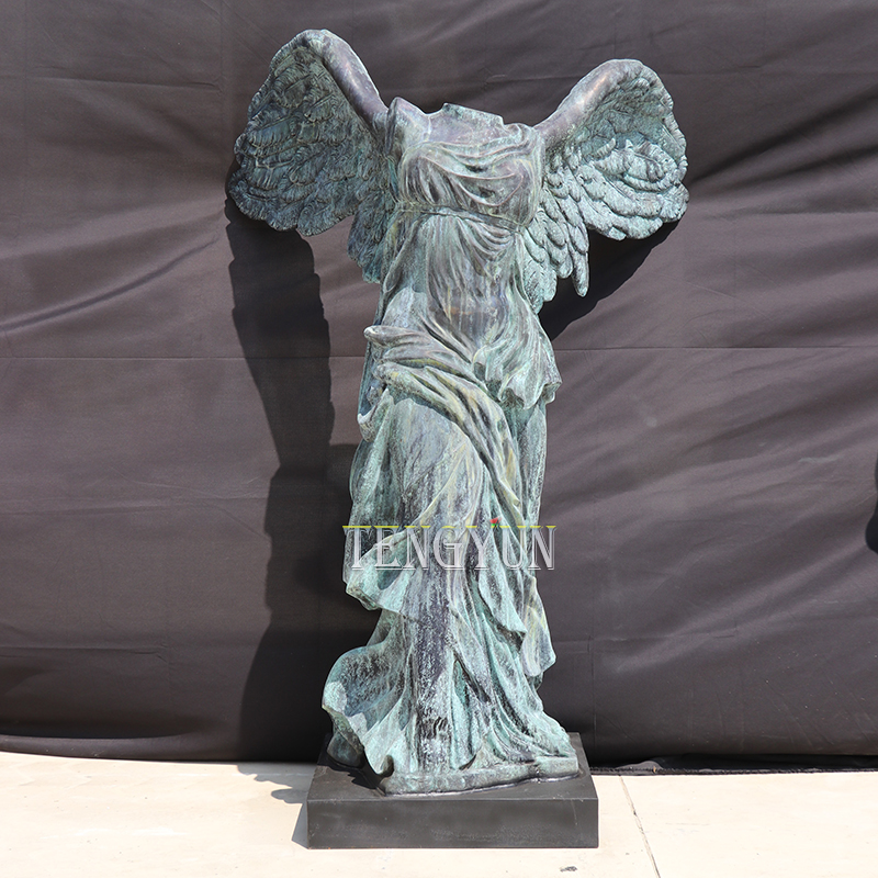 Famous The goddess of Victory Headless Angel Statue The Winged Victory of Samothrace Bronze Sculpture