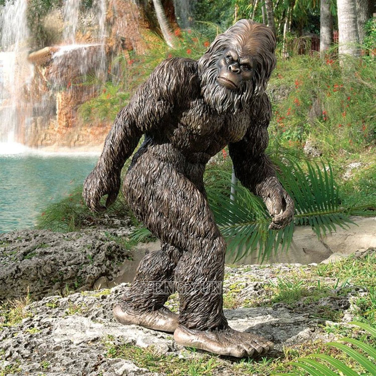 Garden outdoor life size gorilla sculpture Yeti bigfoot bronze statue for sale (1)