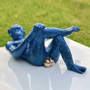 Large metal monkey lying statue blue color bronze King Kong balls sculpture