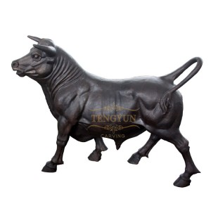 Life Size Bronze Bull Sculpture Garden Metal Cow Statue For Sale