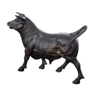Life Size Bronze Bull Sculpture Garden Metal Cow Statue For Sale