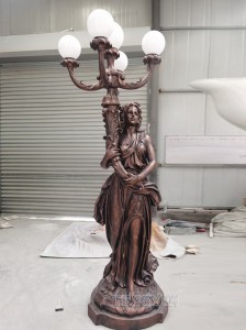 Garden Outdoor Gate Decor Resin Life Size Woman Lamp Sculpture Ancient Figure Light Sculptures