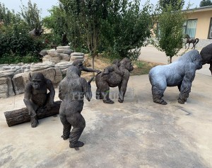 Garden Zoo Decorative Life Size Cast Bronze Gorilla Sculpture For Sale