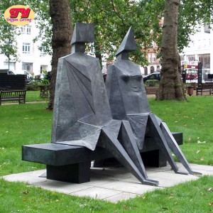 Custom Famous Lynn Chadwick Art Statues Bronze Abstract Sitting Couple Garden Decorative Sculpture