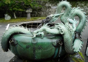 Large Garden Outdoor Bronze Dragon Sculpture With Big Vat Water Fountain