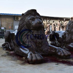 Large size bronze lion sculpture