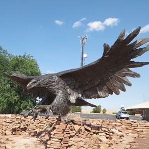 Factory wholesale pure bronze eagle decoration