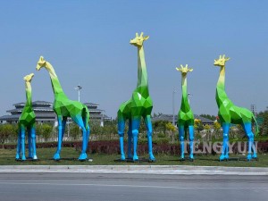 Beautiful Park Decorative Life Size Colorful Giraffe Abstract Geometric Stainless Steel Animal Sculptures