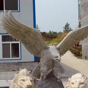 Lifelike wild stone animal sculpture marble handmade eagle statue