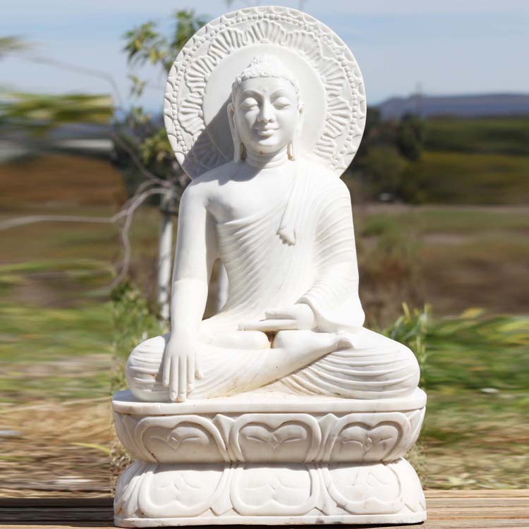 What are the most commonly used stone for carving Buddha statues?
