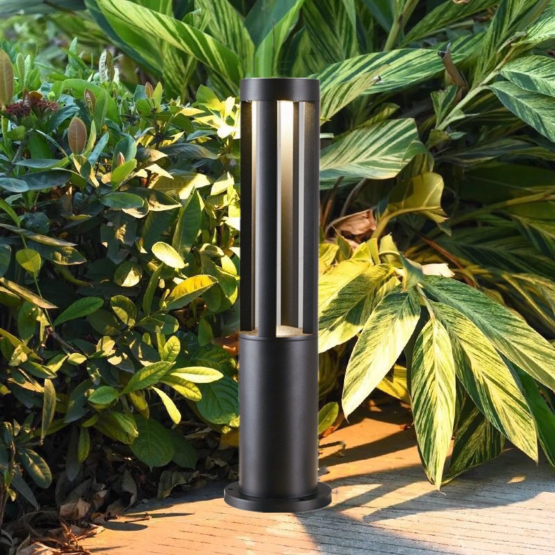 outdoor Lawn Lamp Hotel Villa Landscape Pillar Post Garden LED Bollard Light