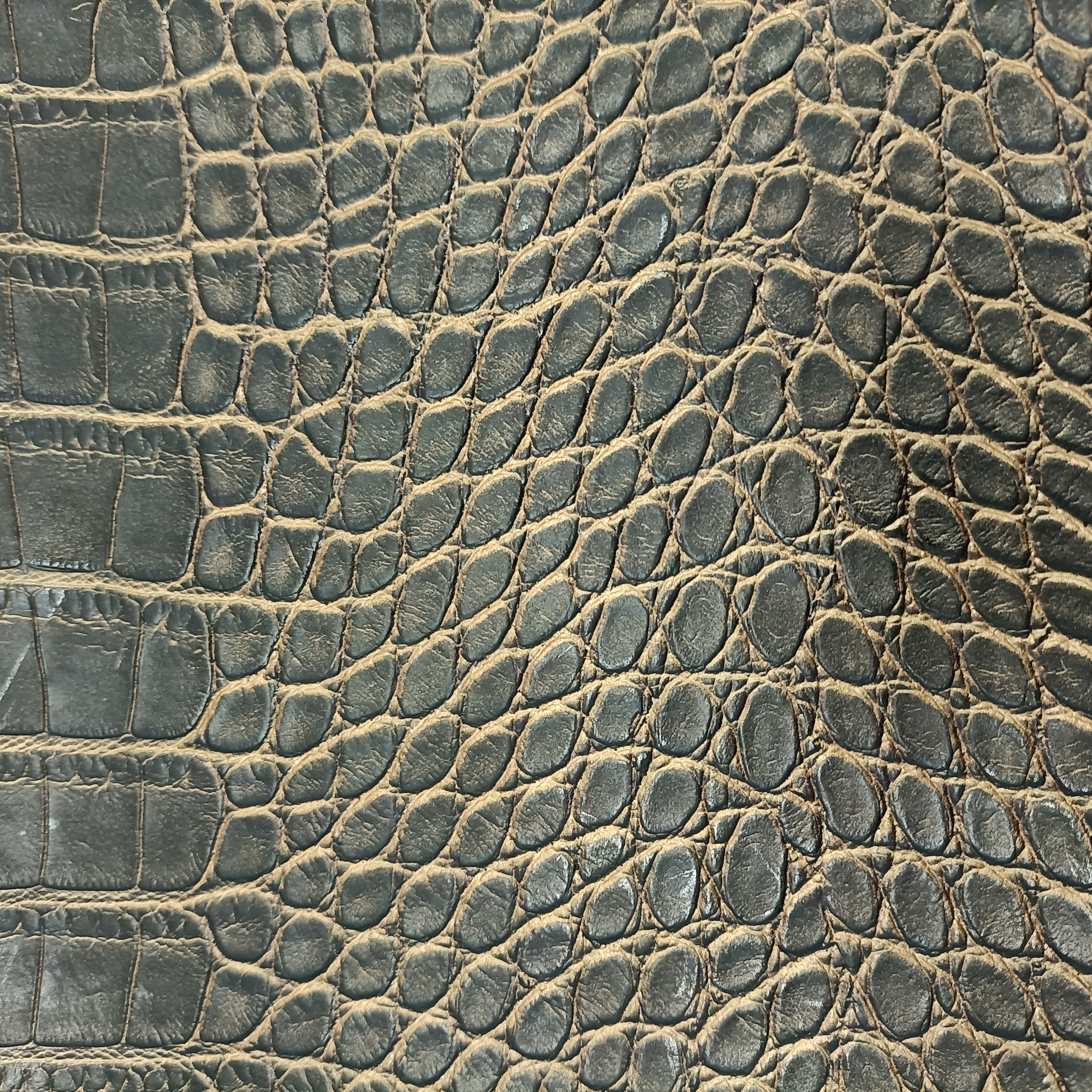 Crocodile skin pattern embossed synthetic artificial PU leather for shoes bags fabric Eco-friendly recycled