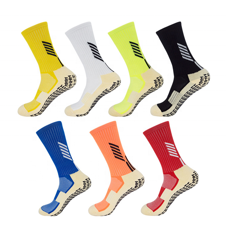 Anti Slip Sports Socks Non Slip, Non Skid Athletic Men’s Socks with Grips Featured Image
