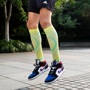 Compression Socks For Women& Men circulation, Socks-Best for Running, Cycling, Sports, Hiking, Flight travel, Pregnancy Pressure Socks