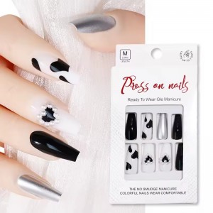 Designer 3D Pearl Heart Press on Nails High Quality Short Coffin Nail Tips Black And White Hand Made False Fake Nail Custom Logo