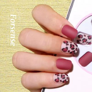 Wholesale Frosted Leopard Print Matte Press on Nails with Glue And Nail File Short Squoval Stickon Fake Nails Avec Design Custom