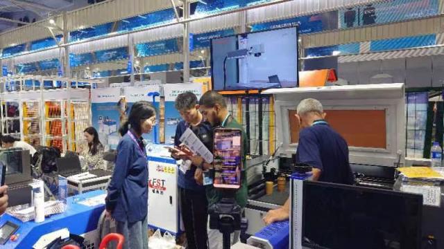 Embrace the Laser Revolution: Live Demonstrations by Liaocheng Foster Laser at the Canton Fair 2023!