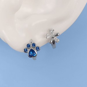Foxi exquisite jewelry S925 Sterling Silver women’s white flower Zircon Earrings