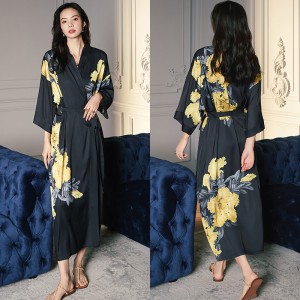 2022 New satin Pajamas set nightgown for women summer light luxury ice silk cool nightgown bathrobe home wear