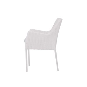 Molly rattan dining chair