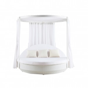 Paradise rattan daybed with curtain