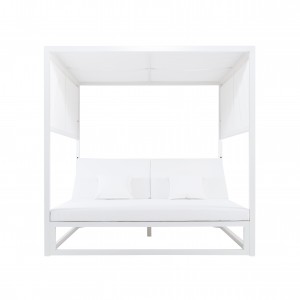 Rain daybed with curtain