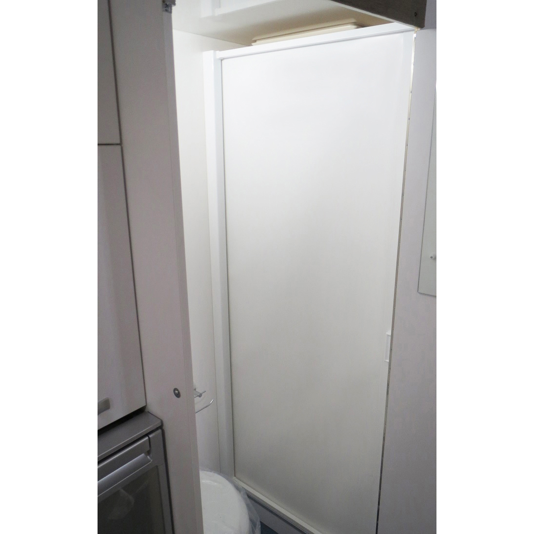 Low price for Pa66 Fr - Glideaway shower Screen – FTMount